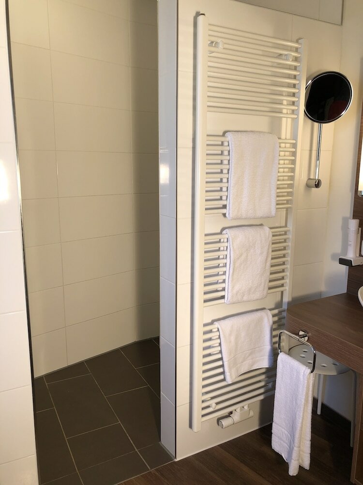 Фото Hotel Isenbütteler Hof