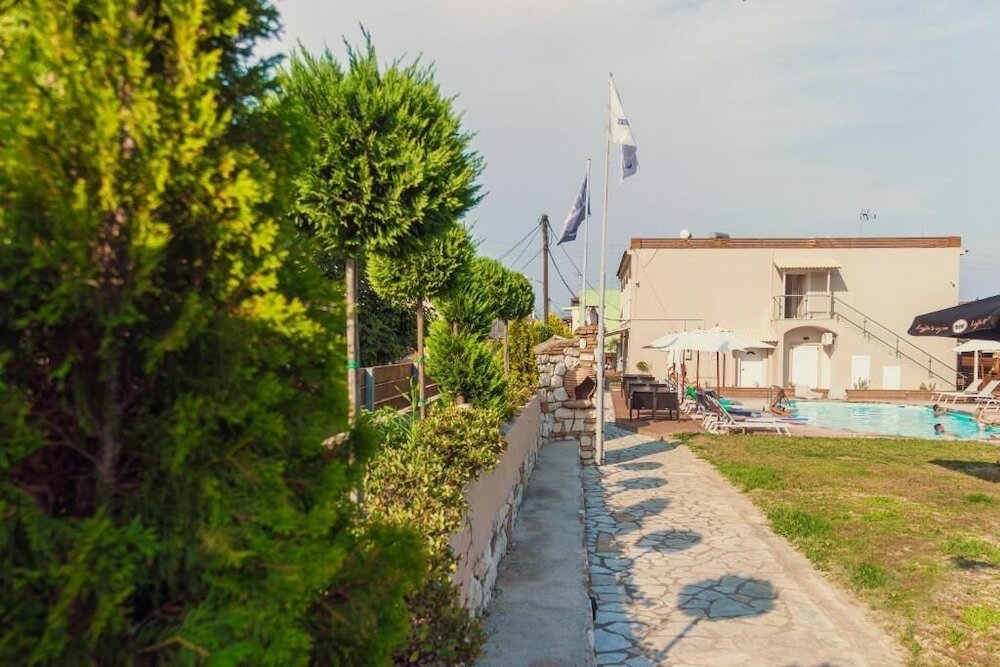 Фото Nuevo Vista Boutique Hotel