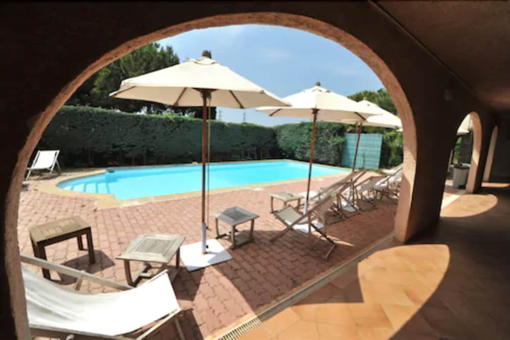 Фото Hotel Belvédère Cannes-Mougins