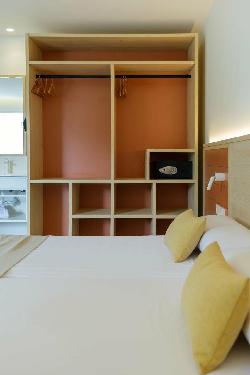 Фото Hotel Cabot Cala Ferrera