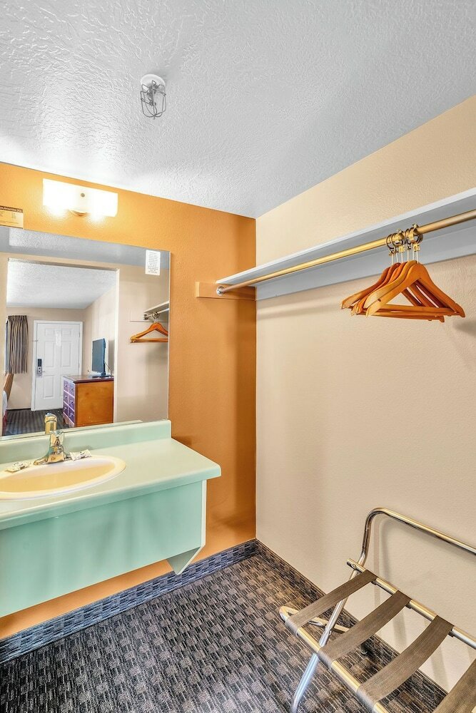 Фото Virgin River Hotel and Casino