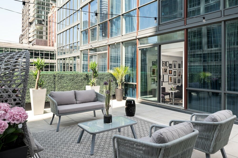 Фото Bisha Hotel Toronto