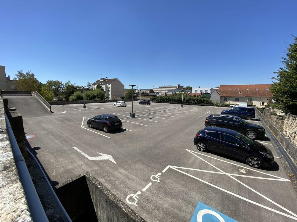 Фото Ibis Dijon Gare