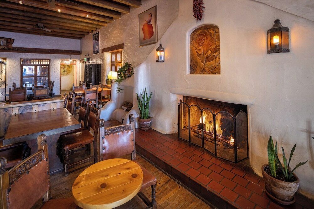 Фото Sagebrush Inn & Suites