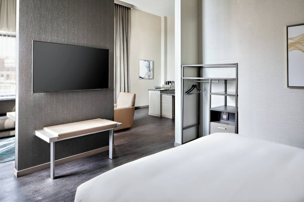 Фото Ac Hotel by Marriott Grand Rapids Downtown