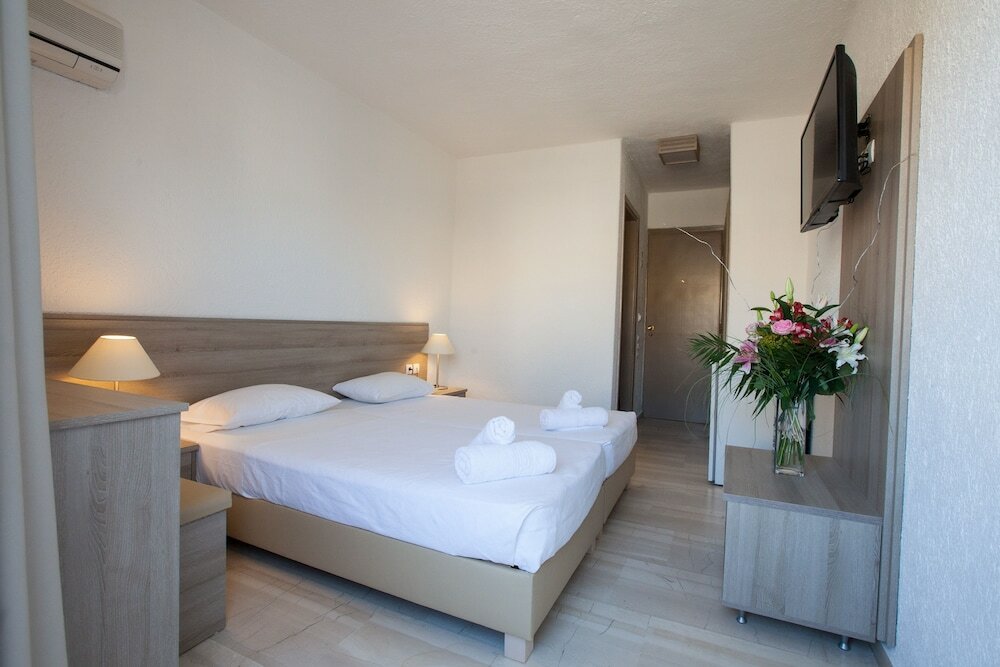Фото Apollon Hotel