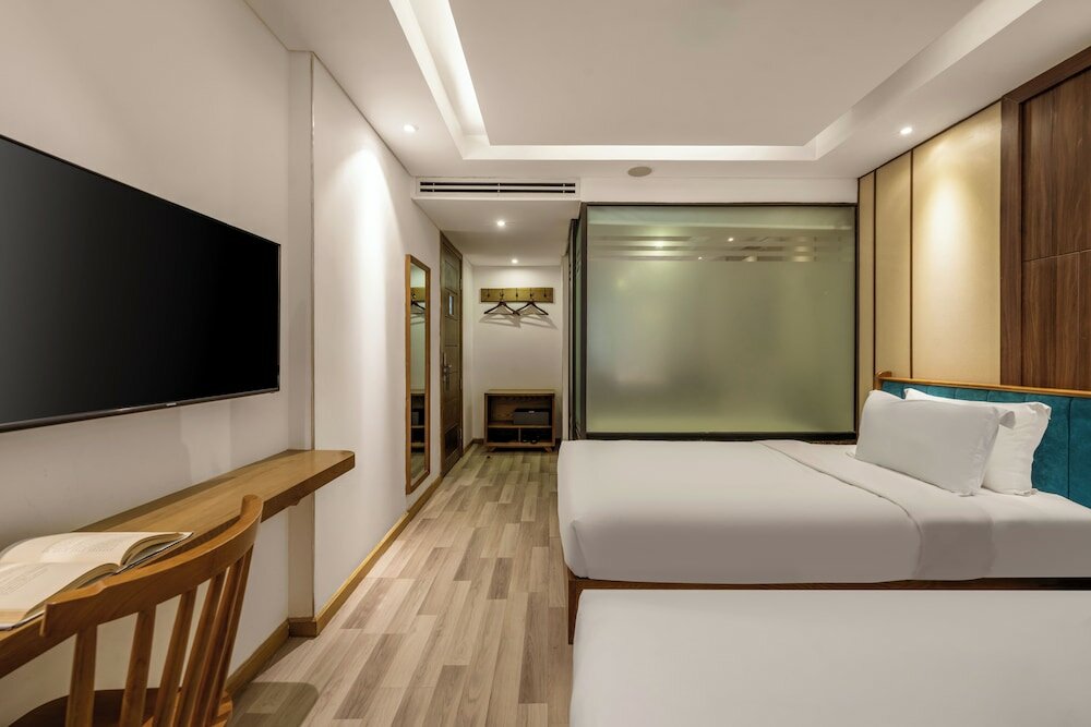 Фото Brilliant Majestic Hotel