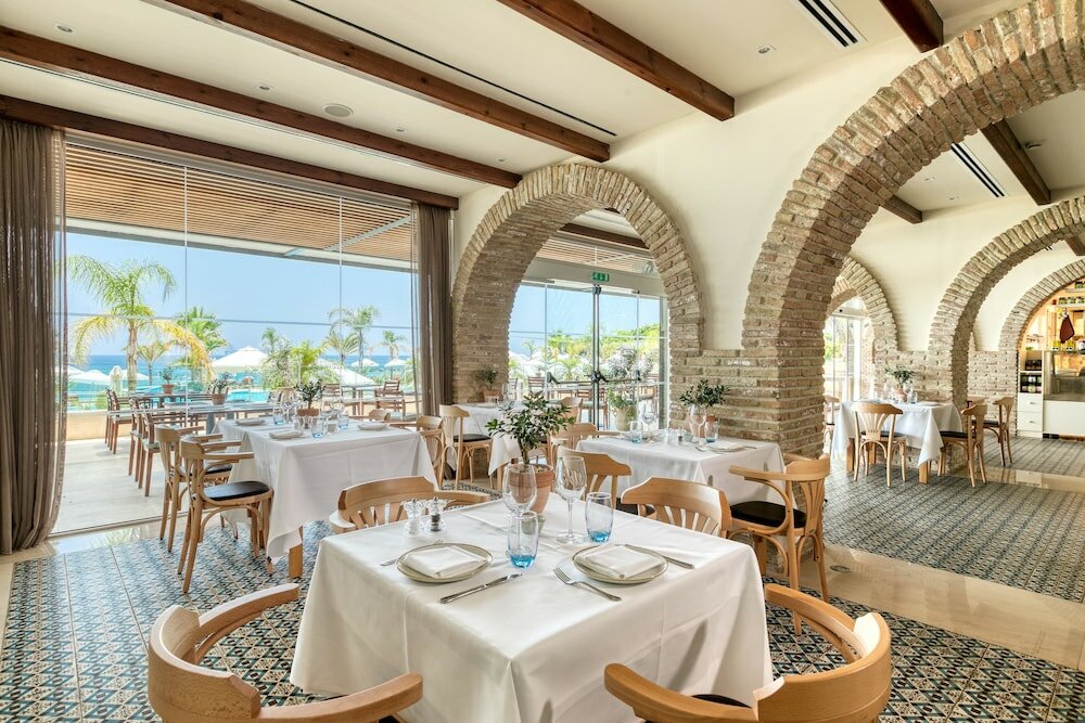 Фото Royal Apollonia by Louis Hotels