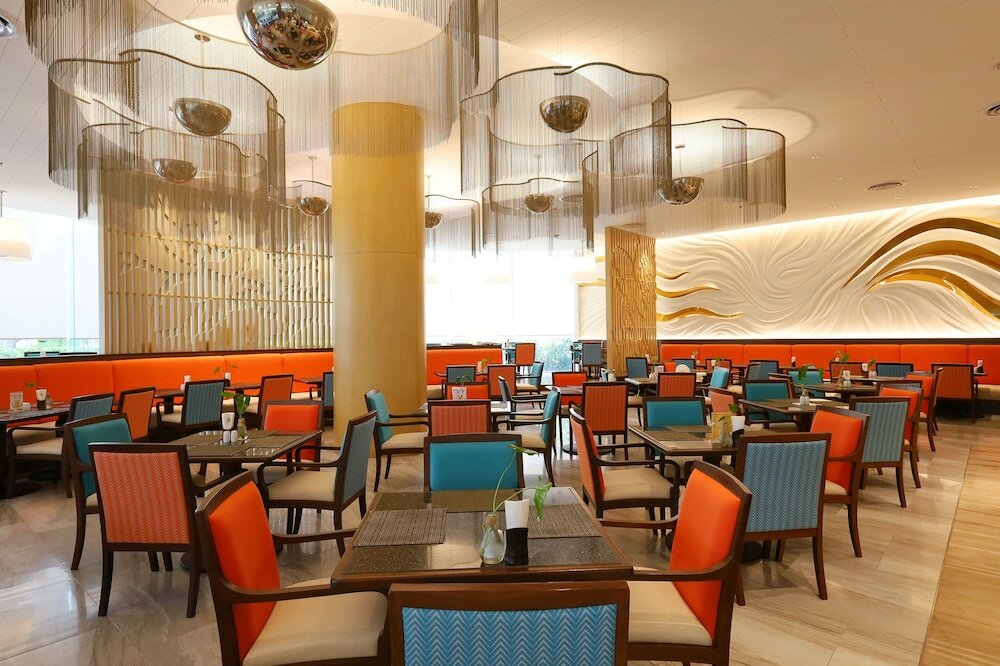 Фото Century Park Hotel