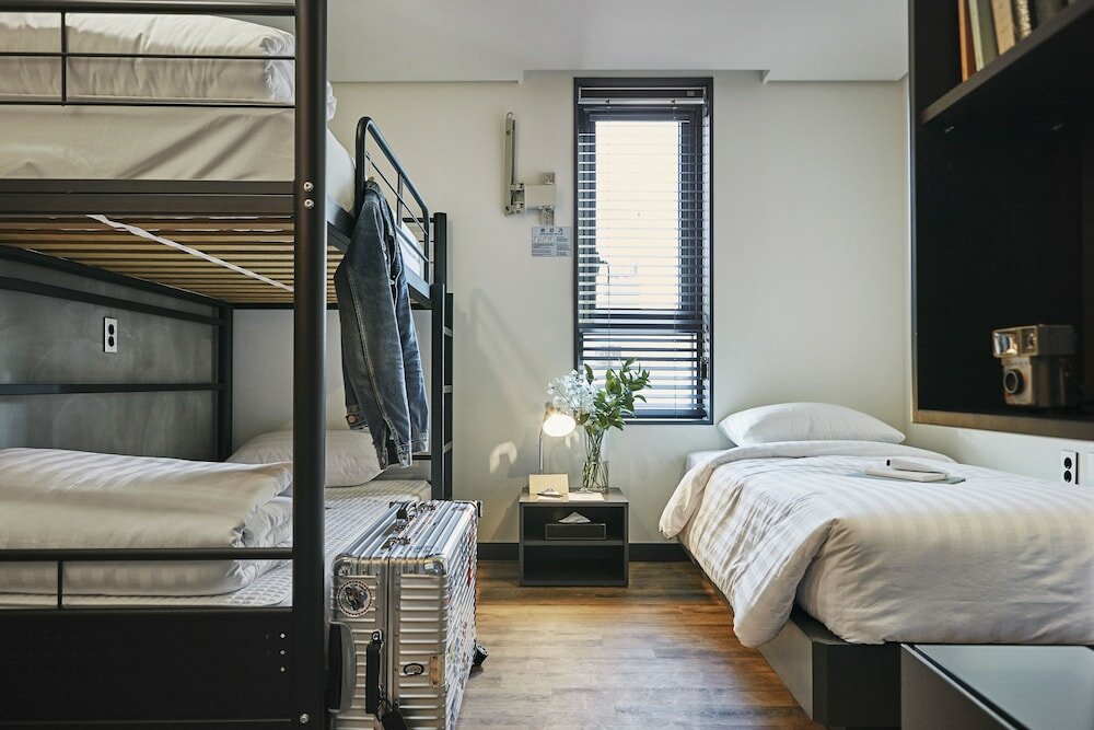 Фото Jongno Makers X Pretty Hotel