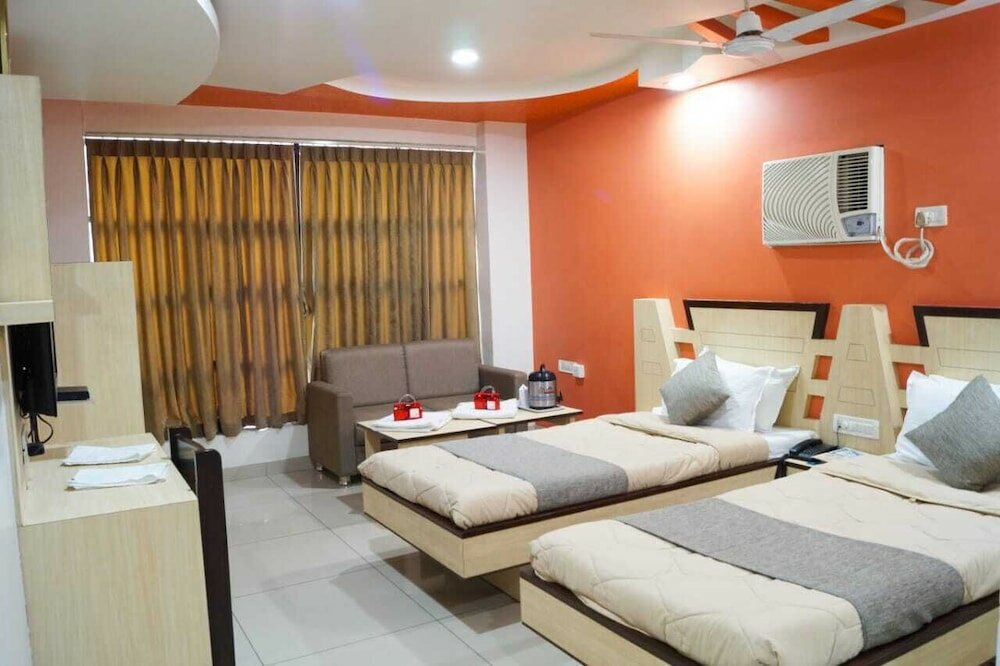 Фото Hotel Ambassador