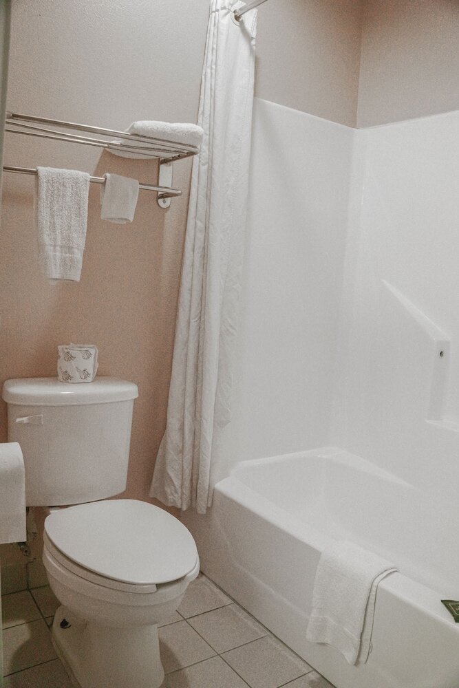 Фото Fairway Inn La Porte