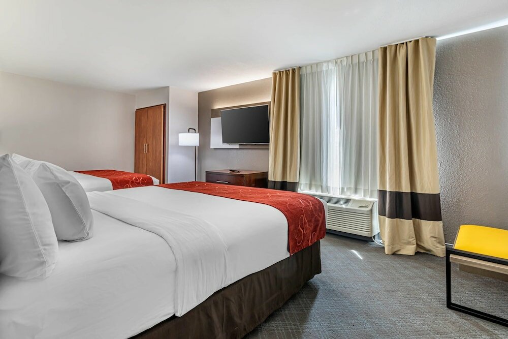 Фото Comfort Suites Downtown Sacramento