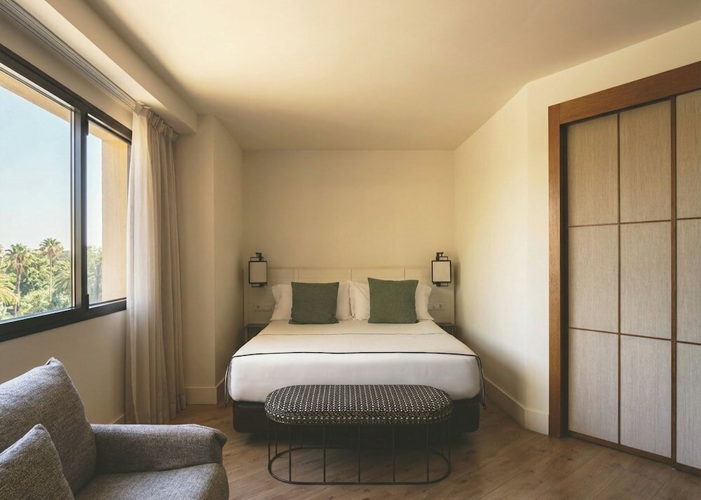 Фото Hotel Molina Lario