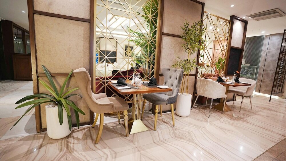 Фото Faletti's Grand Hotel Multan