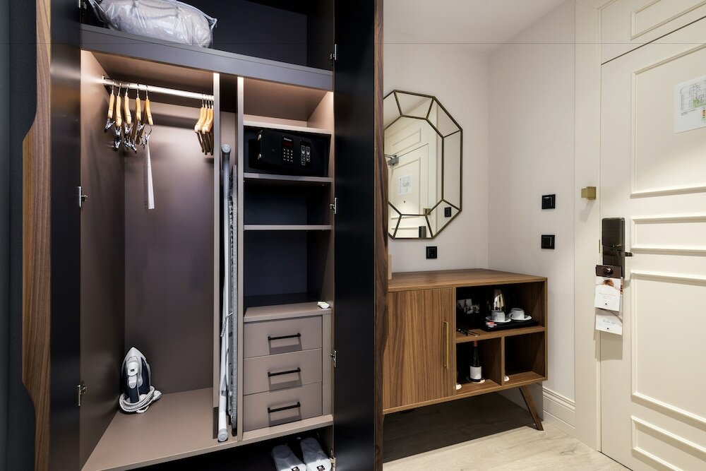 Фото DoubleTree by Hilton Madrid - Prado