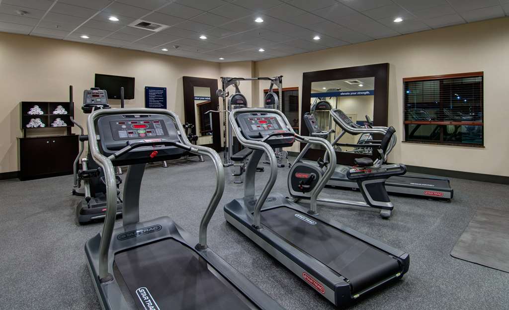 Фото Hampton Inn and Suites Astoria