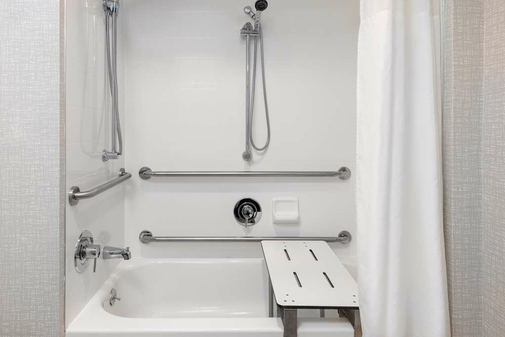 Фото Hampton Inn Boston Bedford Burlington