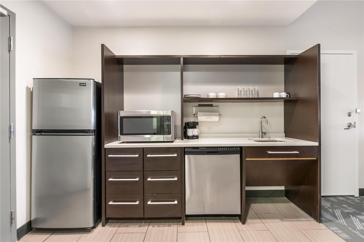 Фото Home2 Suites by Hilton Pensacola I-10 at North Davis Hwy