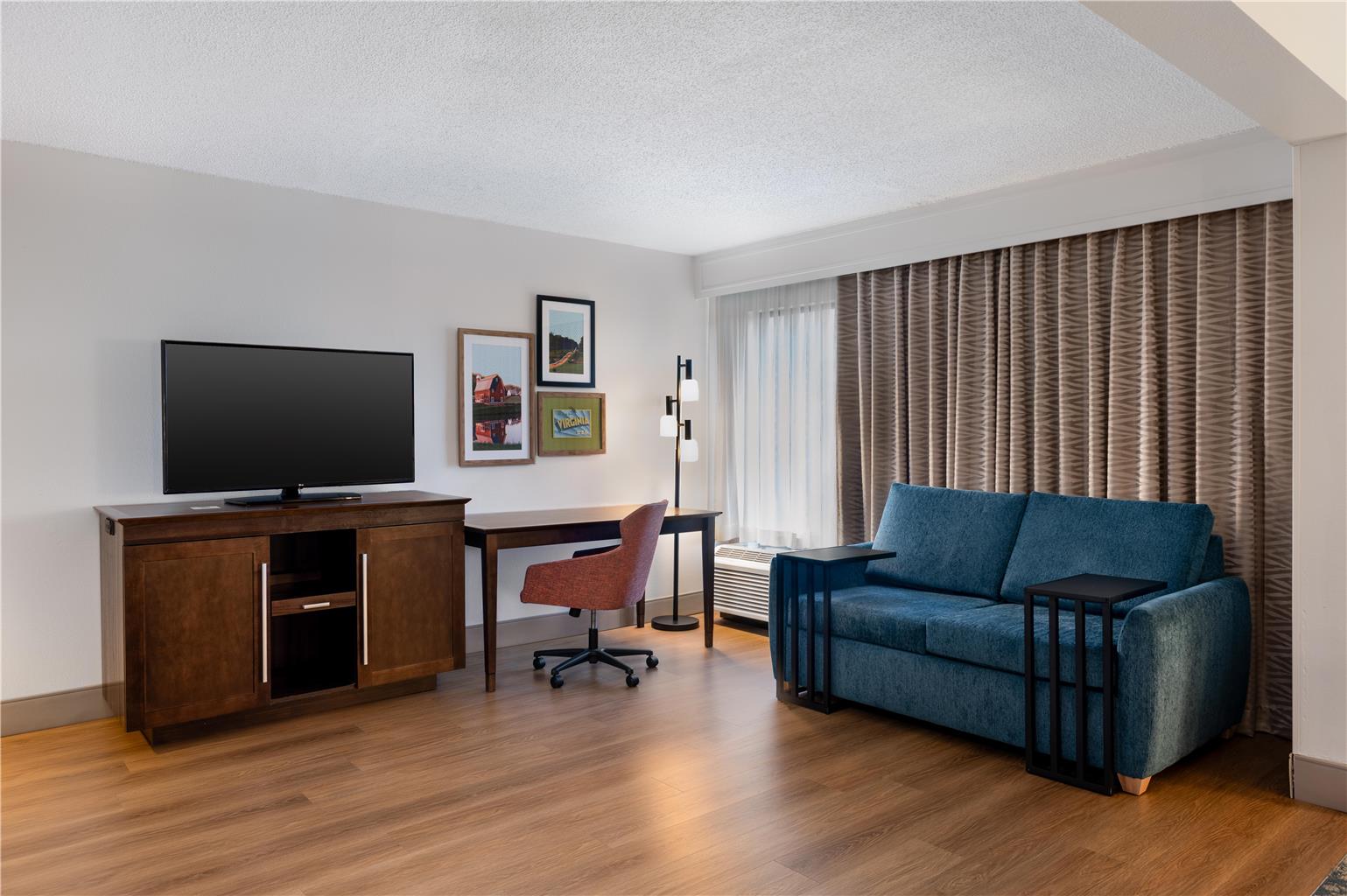 Фото Hampton Inn South Hill