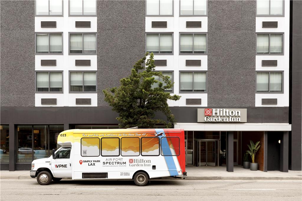 Фото Hilton Garden Inn LAX Los Angeles Airport