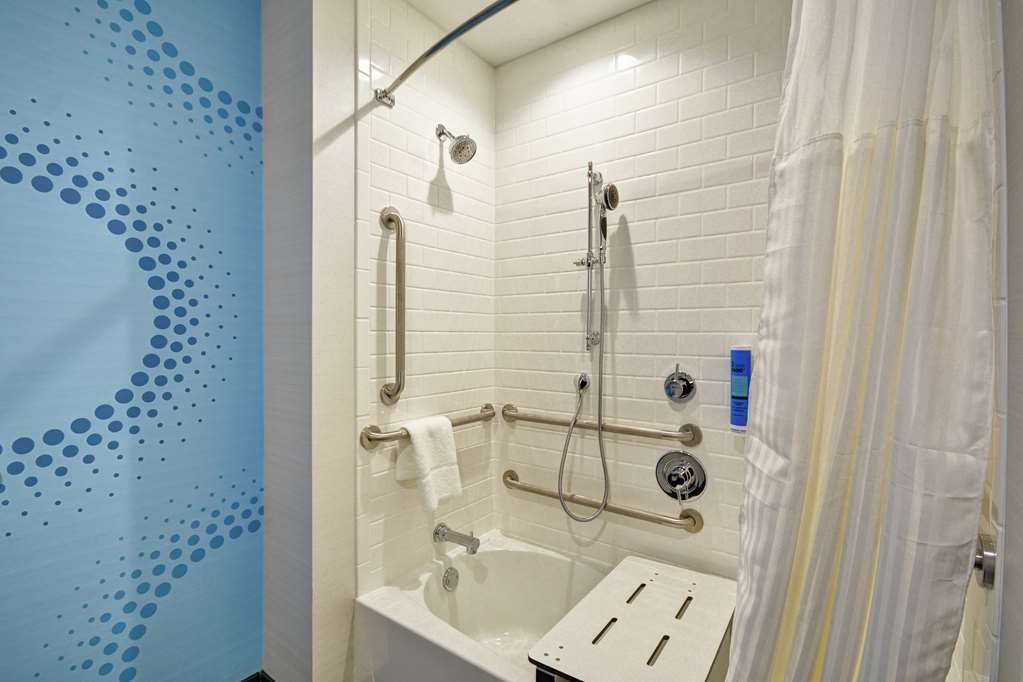 Фото Tru by Hilton Chicopee Springfield