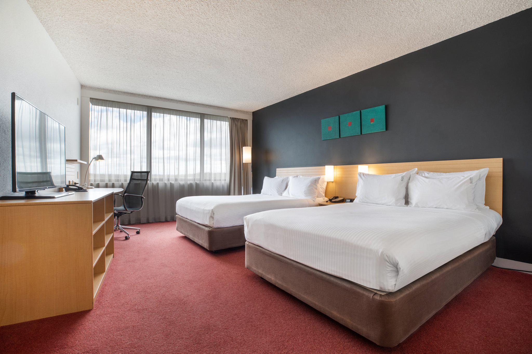 Фото Holiday Inn Melbourne Airport