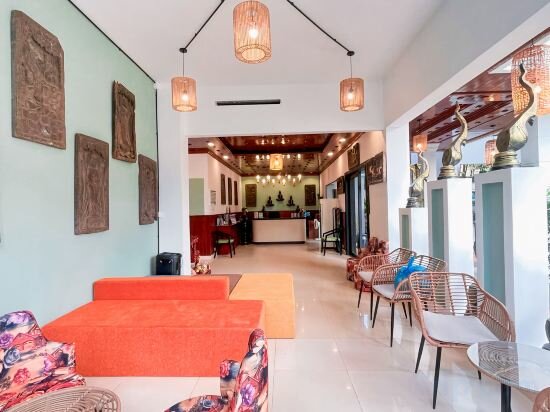 Фото The Center Point