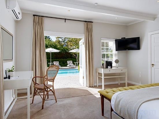 Фото River Manor Boutique Hotel