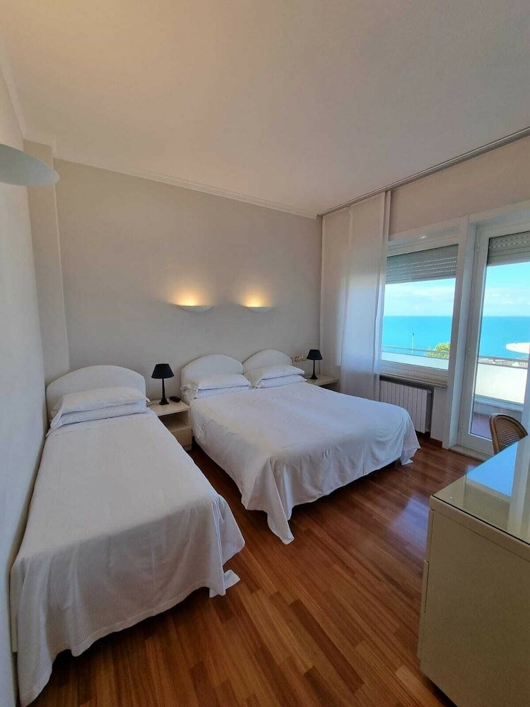 Фото Grand Hotel Passetto