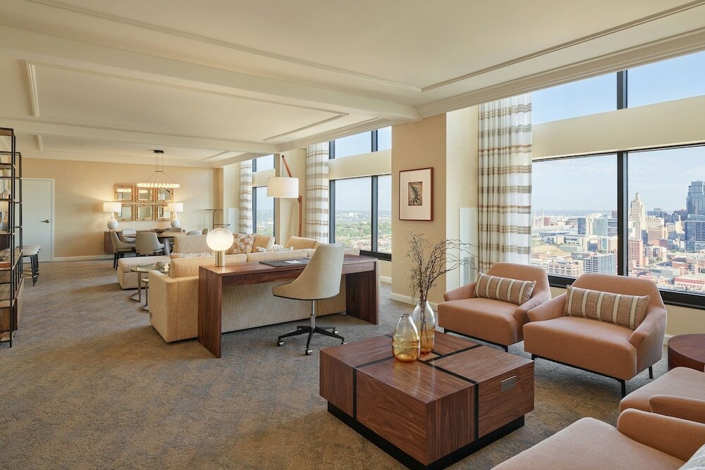 Фото Sheraton Kansas City Hotel at Crown Center