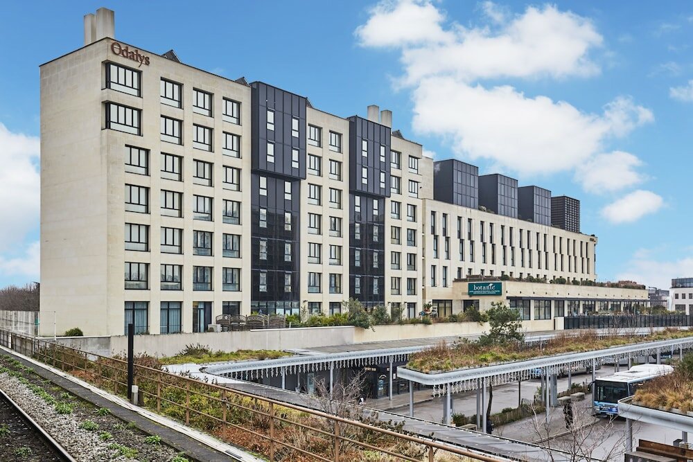 Фото отеля 1