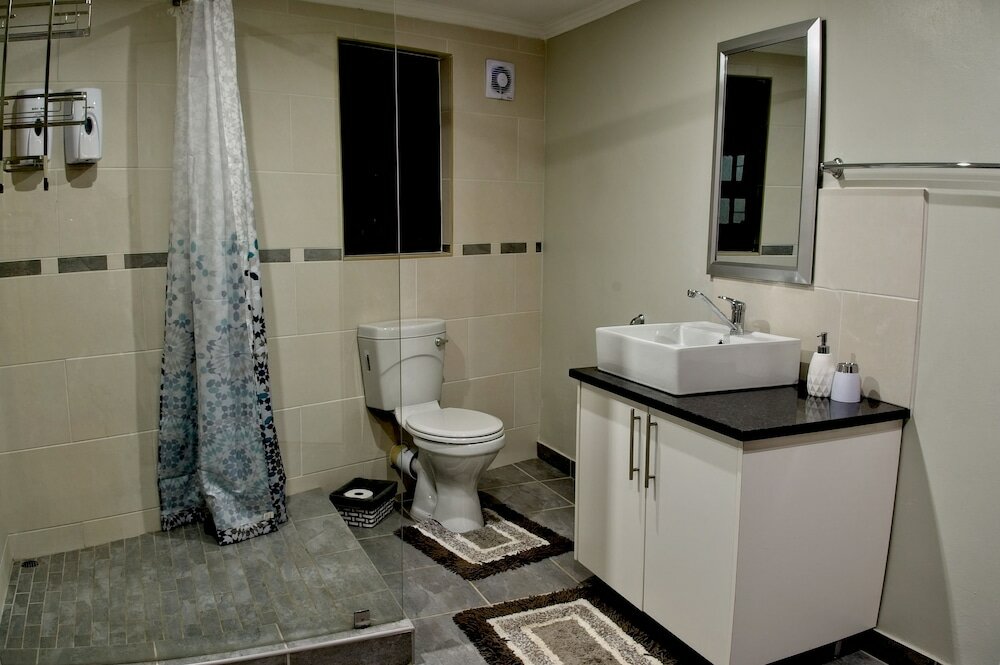 Фото Rest a While Guest House