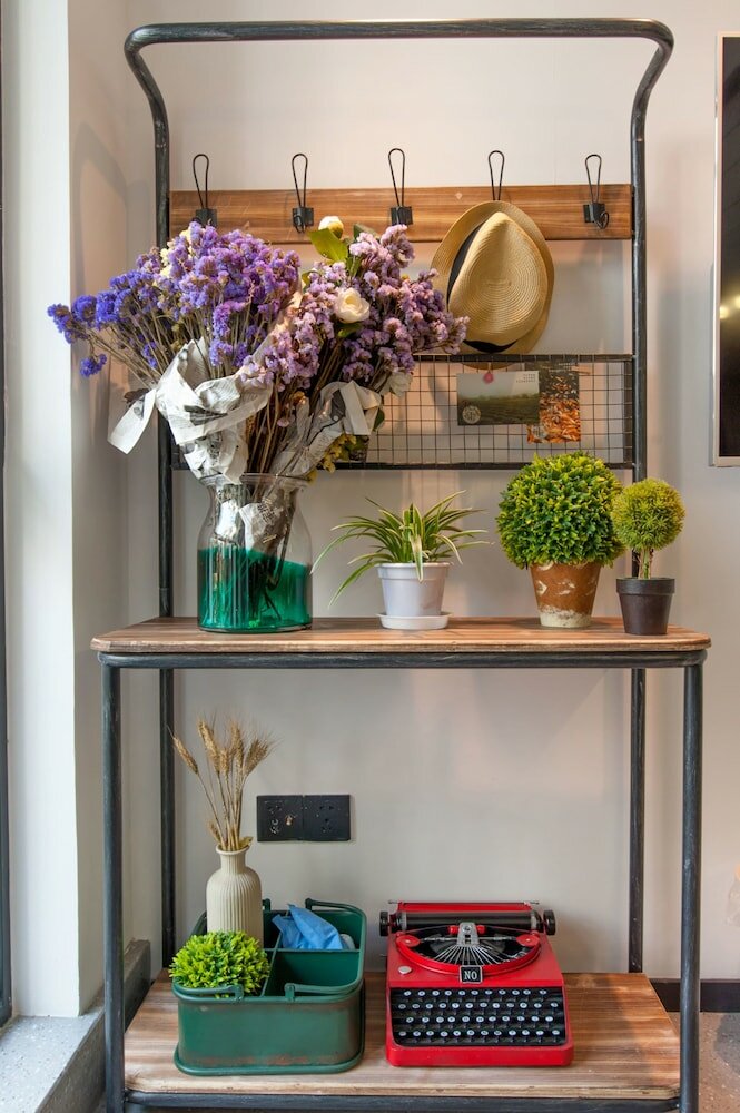 Фото Hangzhou Backlighting Inn