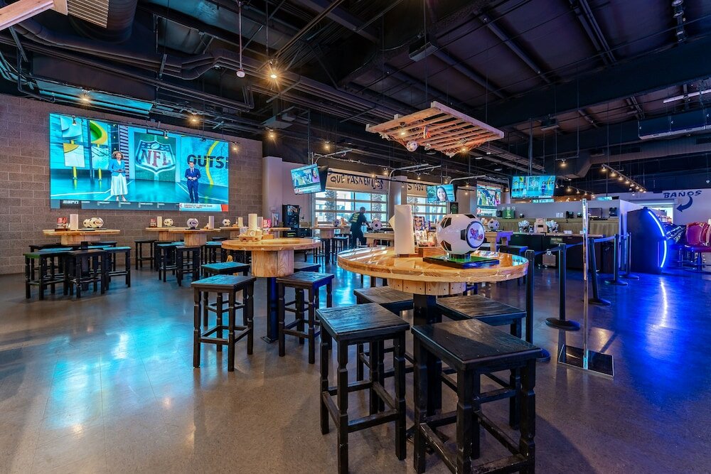 Фото Lucky Club Casino and Hotel