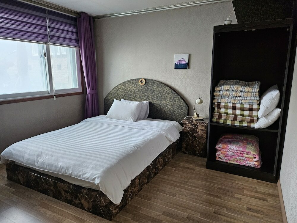 Фото Namhae Oceanview Pension