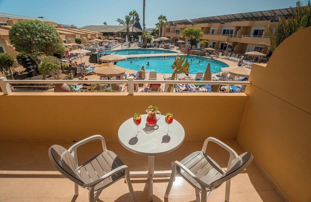 Фото Arena Suite Hotel
