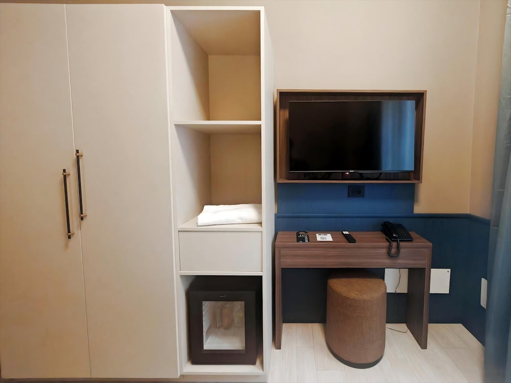 Фото The B Place