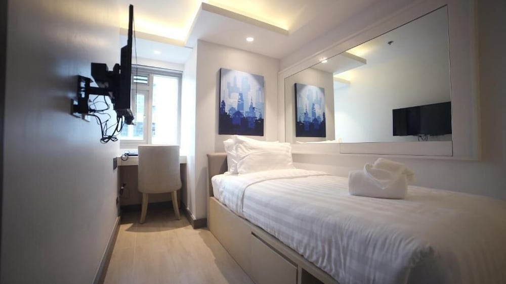 Фото The Mini Suites Eton Tower Makati