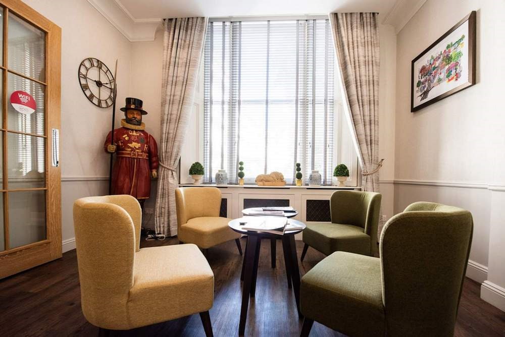 Фото Garden Court Hotel