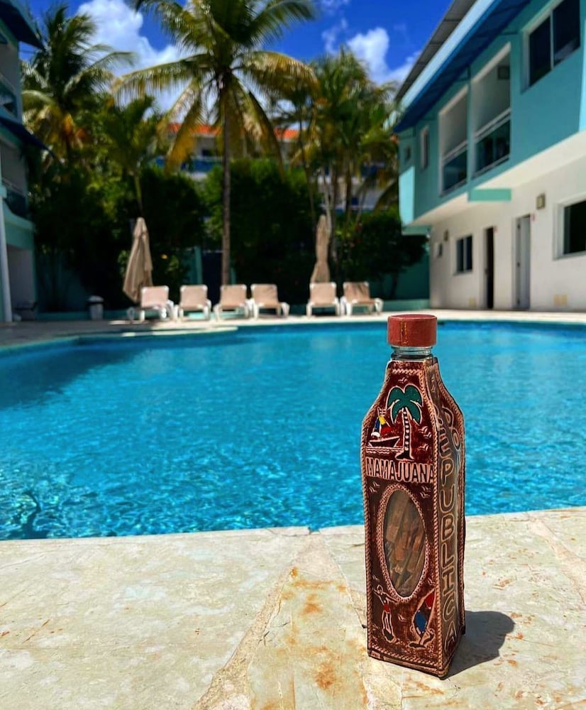 Фото New Garden Hotel