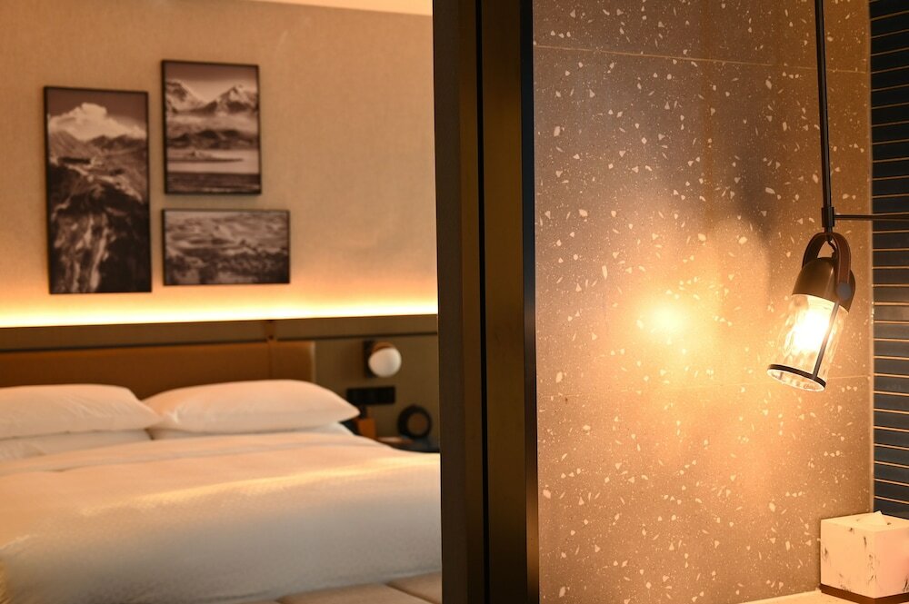 Фото Four Points by Sheraton Urumqi