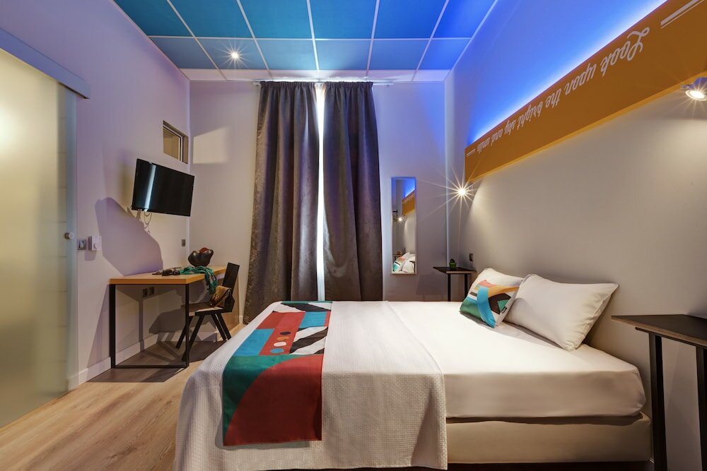 Фото Colors Central Ladadika