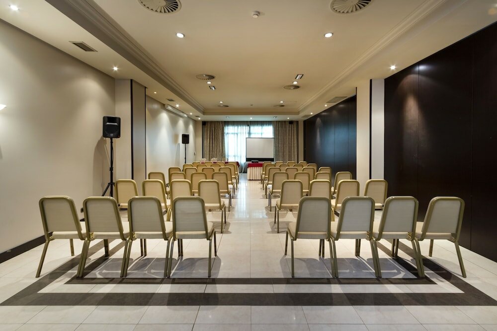 Фото Exe Oviedo Centro