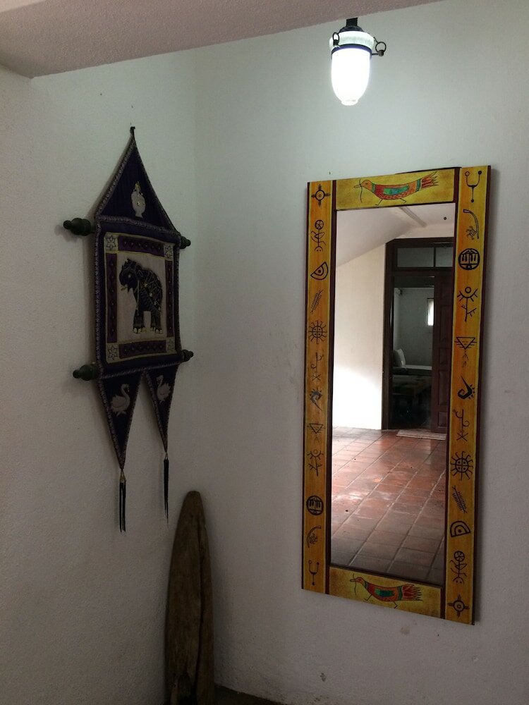 Фото Curry Bowl Restaurant & Turtles Rest