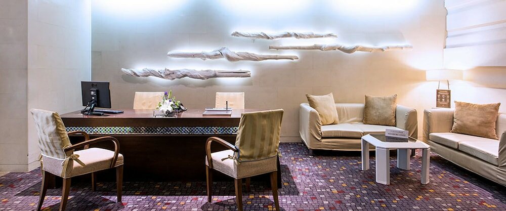 Фото Furama Silom Bangkok Hotel