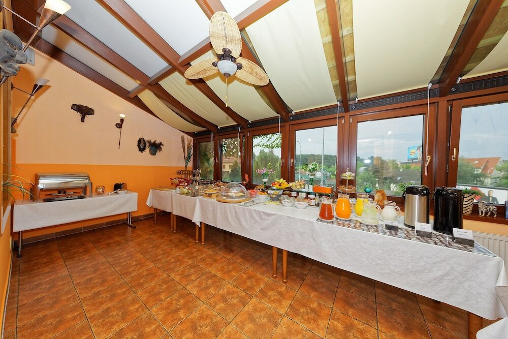 Фото Hotel Max Inn