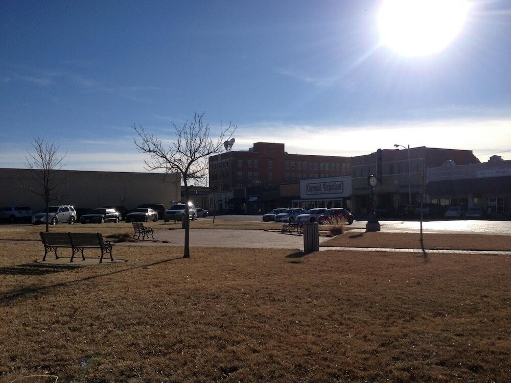 Фото Warrick Plaza Inn