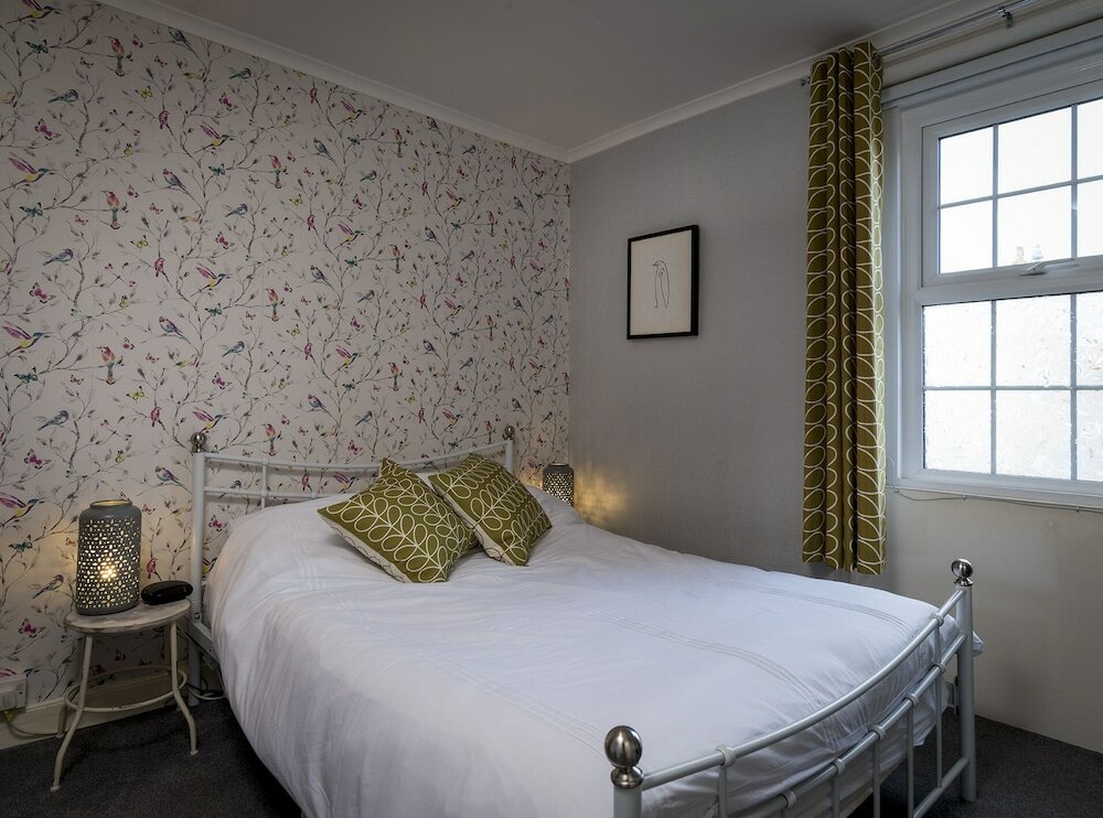 Фото Channel View Guest House