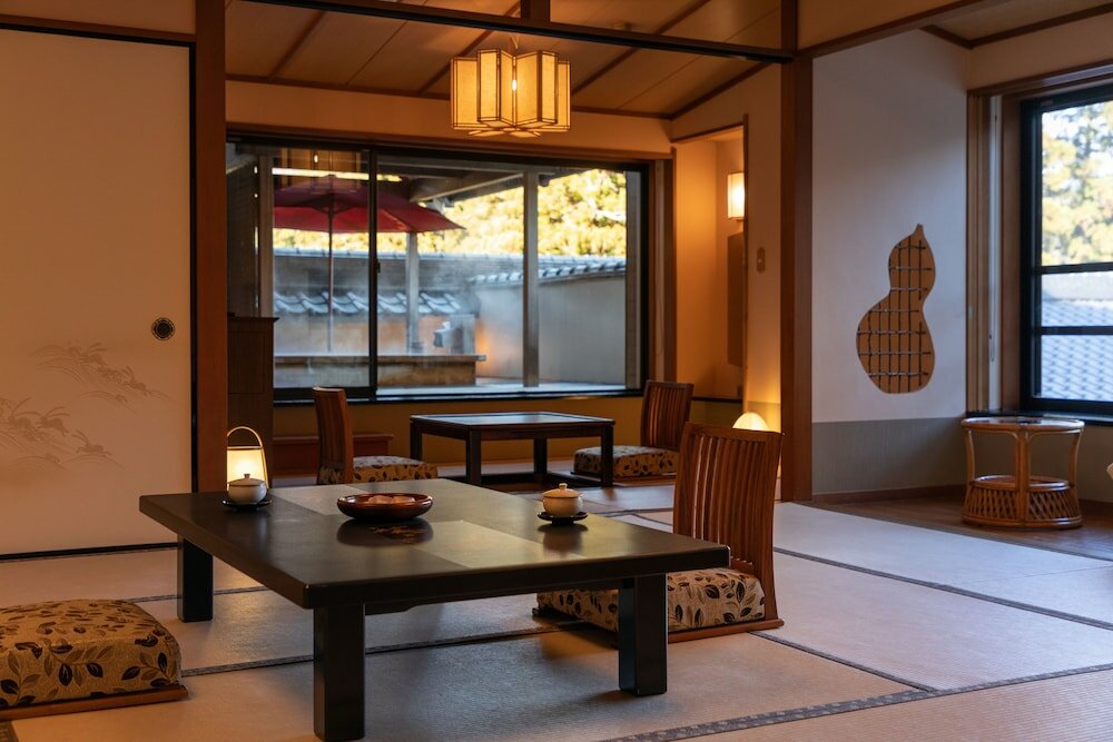 Фото Hakone Kamon